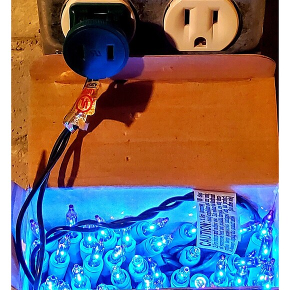 Holiday Time BLUE String Lights Mini Bulb 23.5' Green Wire Christmas In/Outdoor - Picture 3 of 6